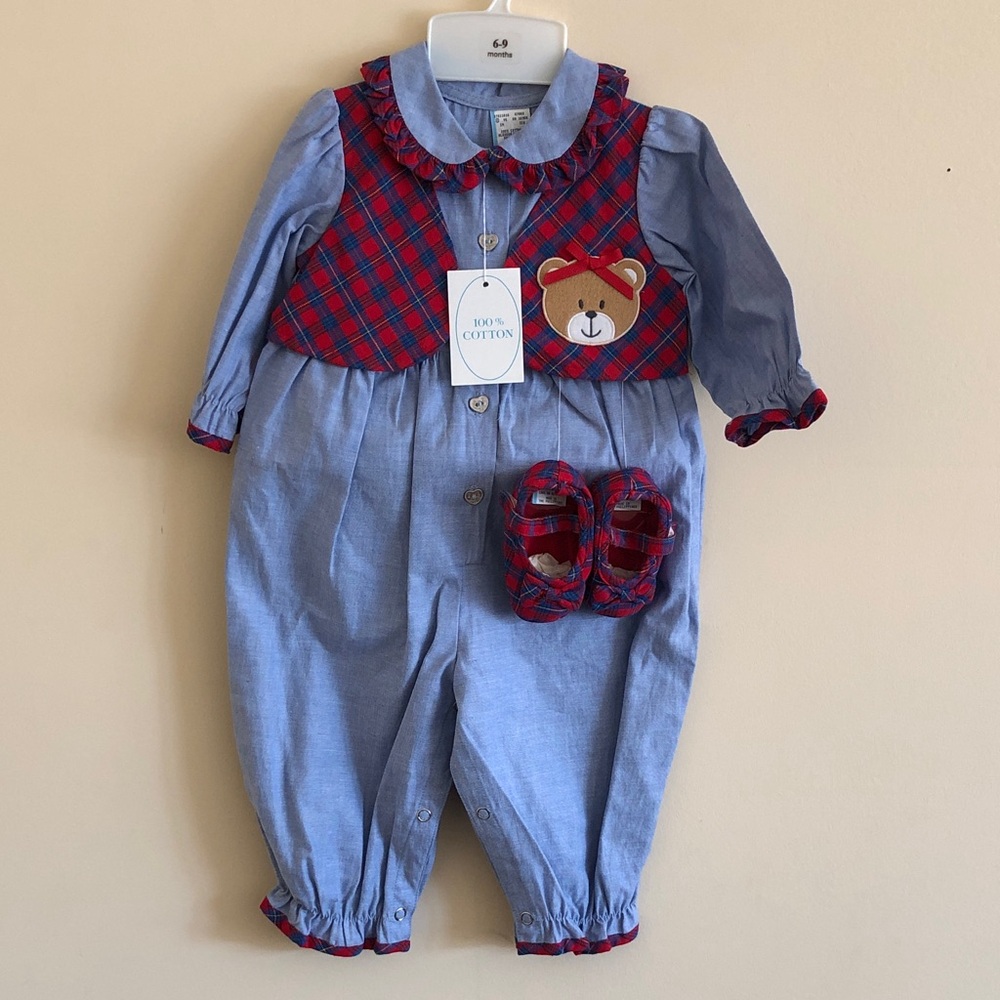 NWT Baby Outfit with shoes